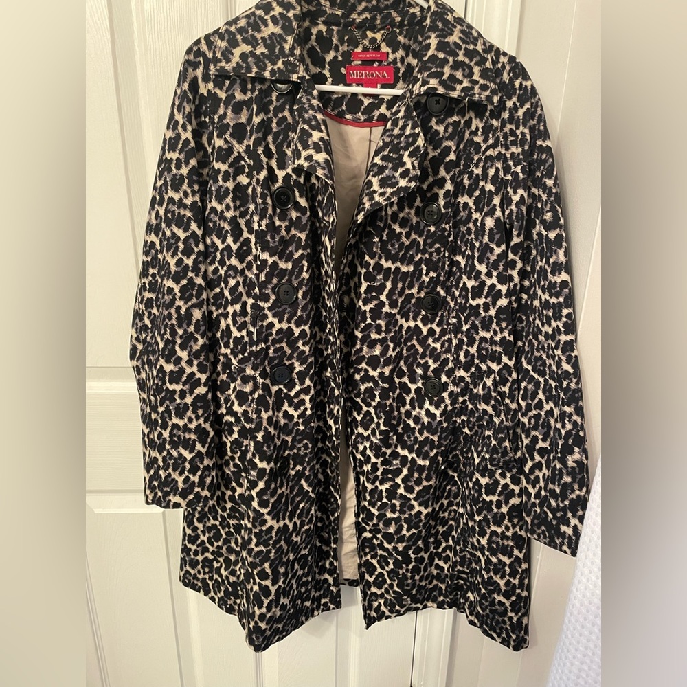 WOMENS GORGEOUS CHEETAH PRINT JACKET SIZE SMALL